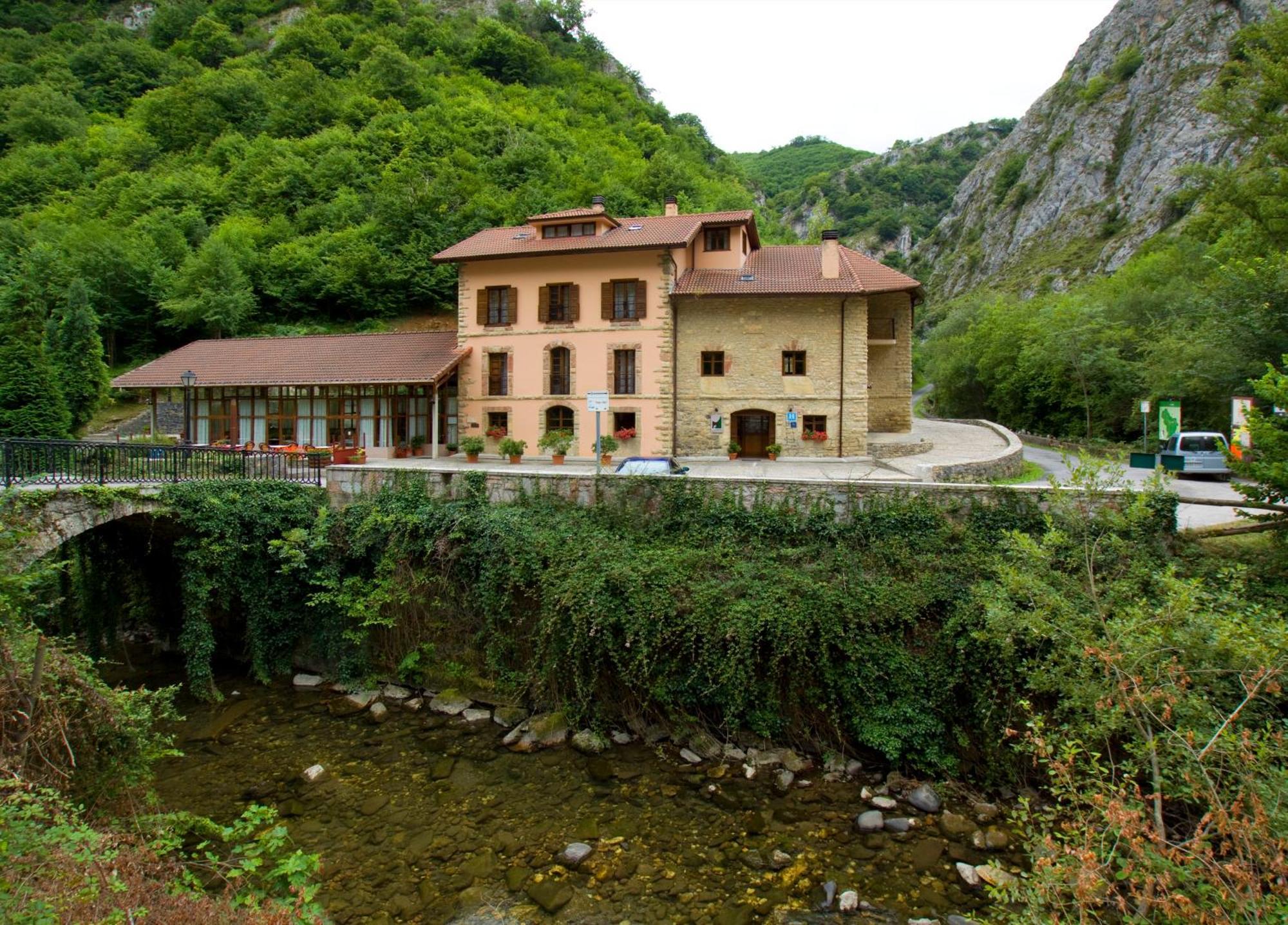 La Casona De Mestas Ponga Eksteriør billede